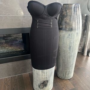 COPY - GUESS BUSTIER BANDAGE DRESS with built in bra size medium perfect LBD su…